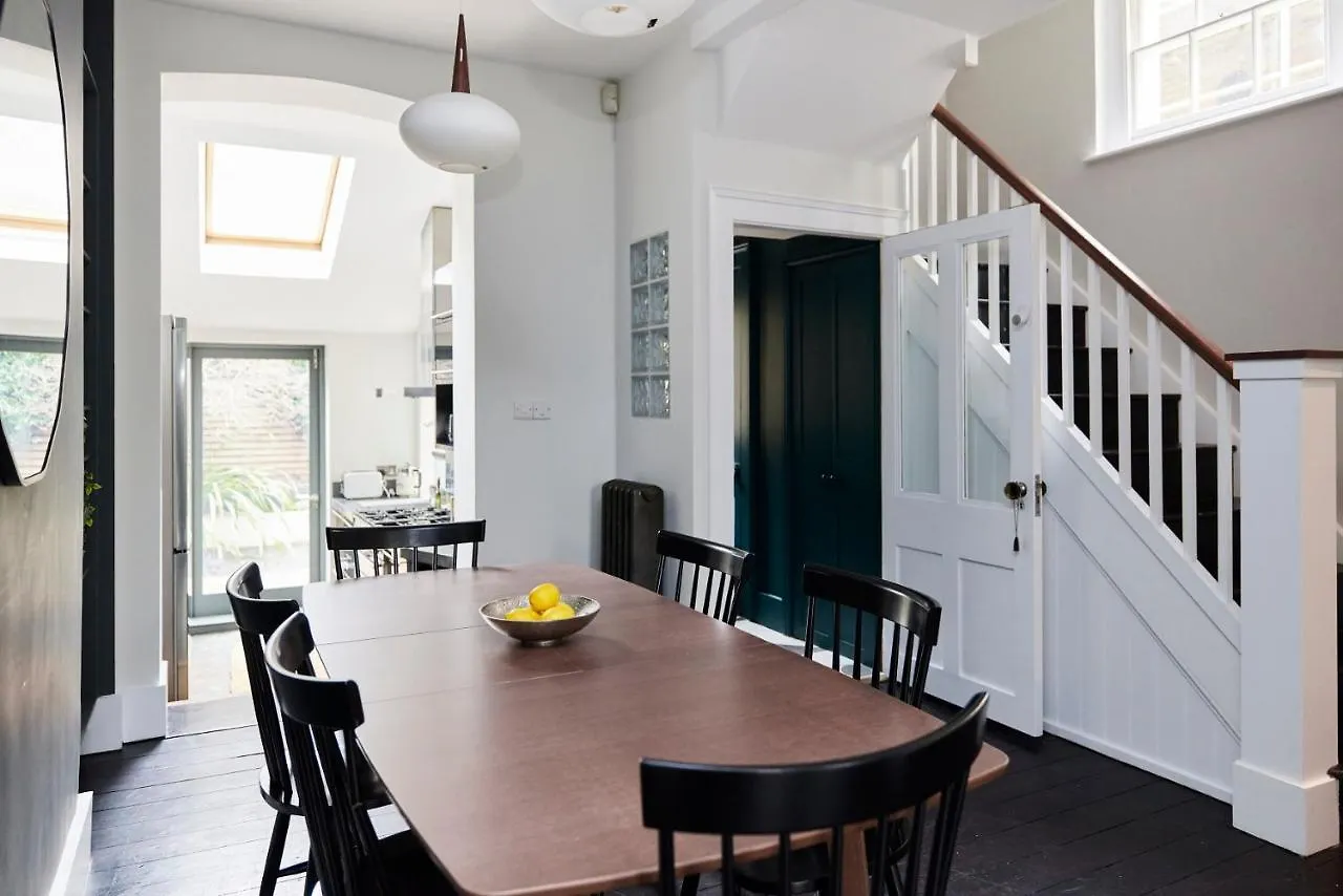 The Southwark Townhouse - Adorable 3Bdr House With Garden Apartment London 0*,  United Kingdom